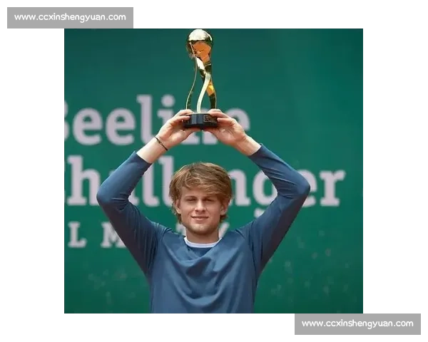 贝尔赫斯直落两盘横扫奥佩尔卡,强势晋级巡回赛决赛 贝尔赫斯直落两盘横扫奥佩尔卡,强势晋级巡回赛决赛